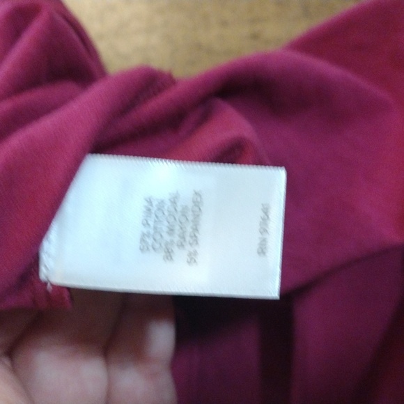 Two Cream and Magenta Pima Cotton Blend Tops with Pocket and Pearl Butto… - Picture 6 of 10